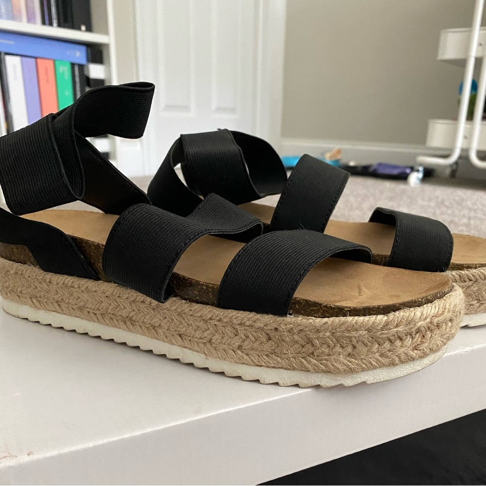Time And Tru Shoes